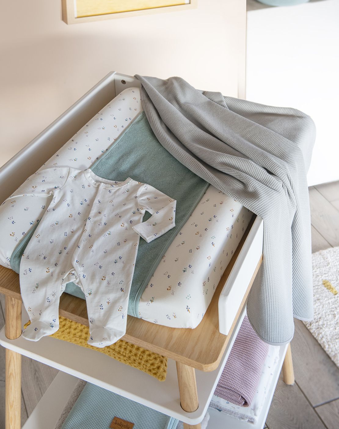 Protector rizo para funda de cambiador<br>MENTA